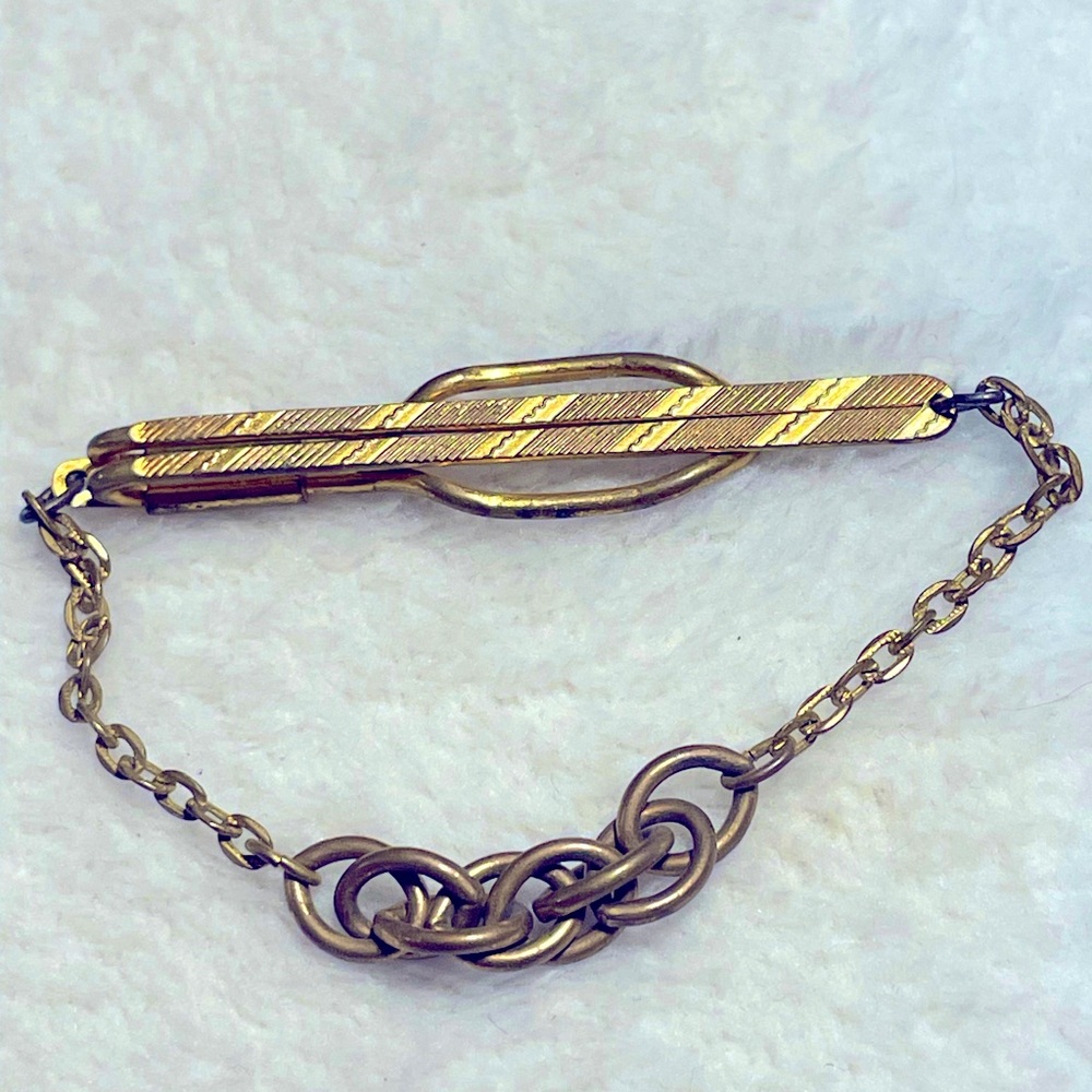 Vintage Hickok Gold Tone Tie Bar Clip